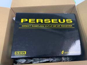 PERSEUS ペルセウス 短波帯受信機の梱包